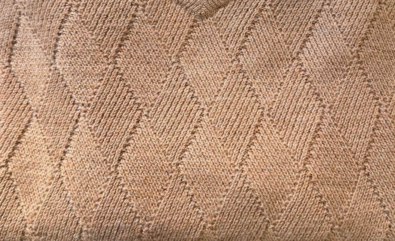 Merino Wool Ansett Argyle V Neck Jumper - 8123 Camel