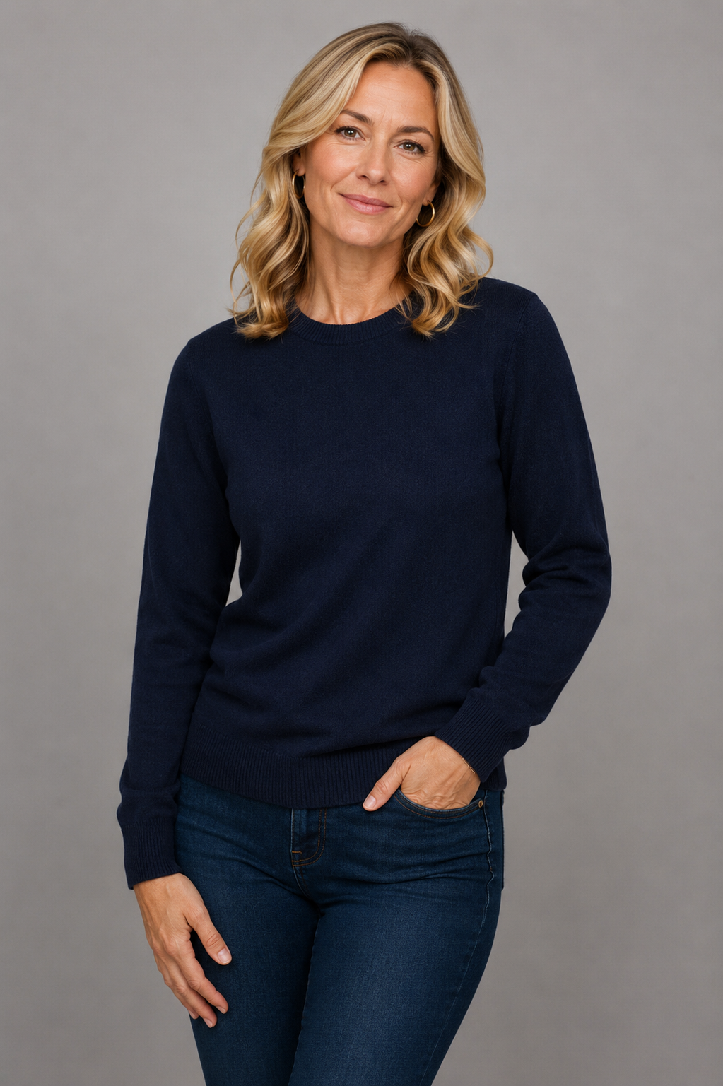 Women's Fine Weight Merino Wool Crew Neck Jumper - Navy Blue